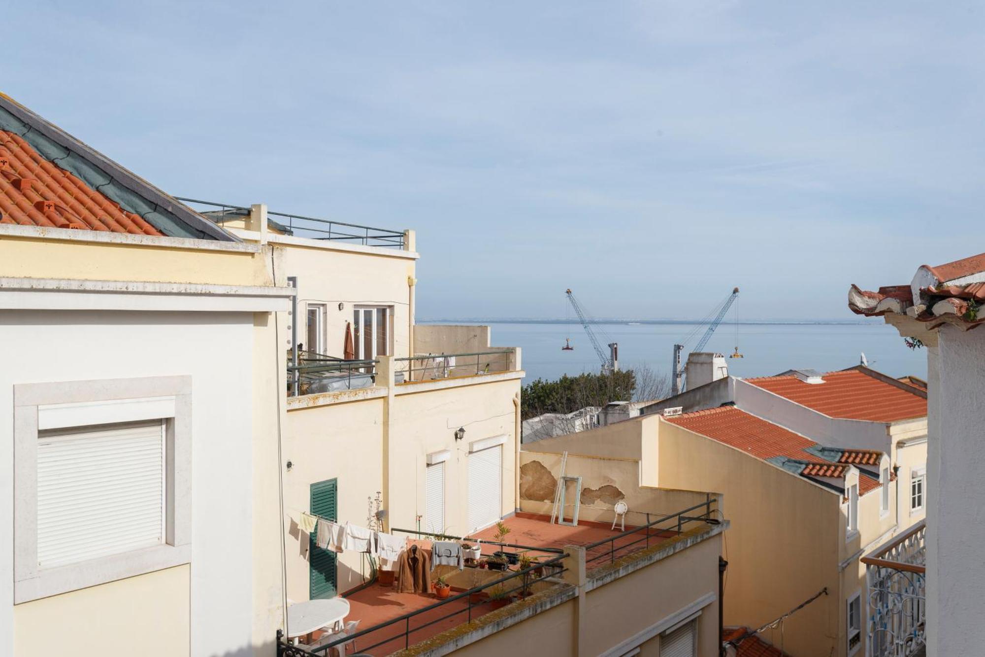 Barbadinhos Apartments In Lisbon Historic Neighborhood Bagian luar foto
