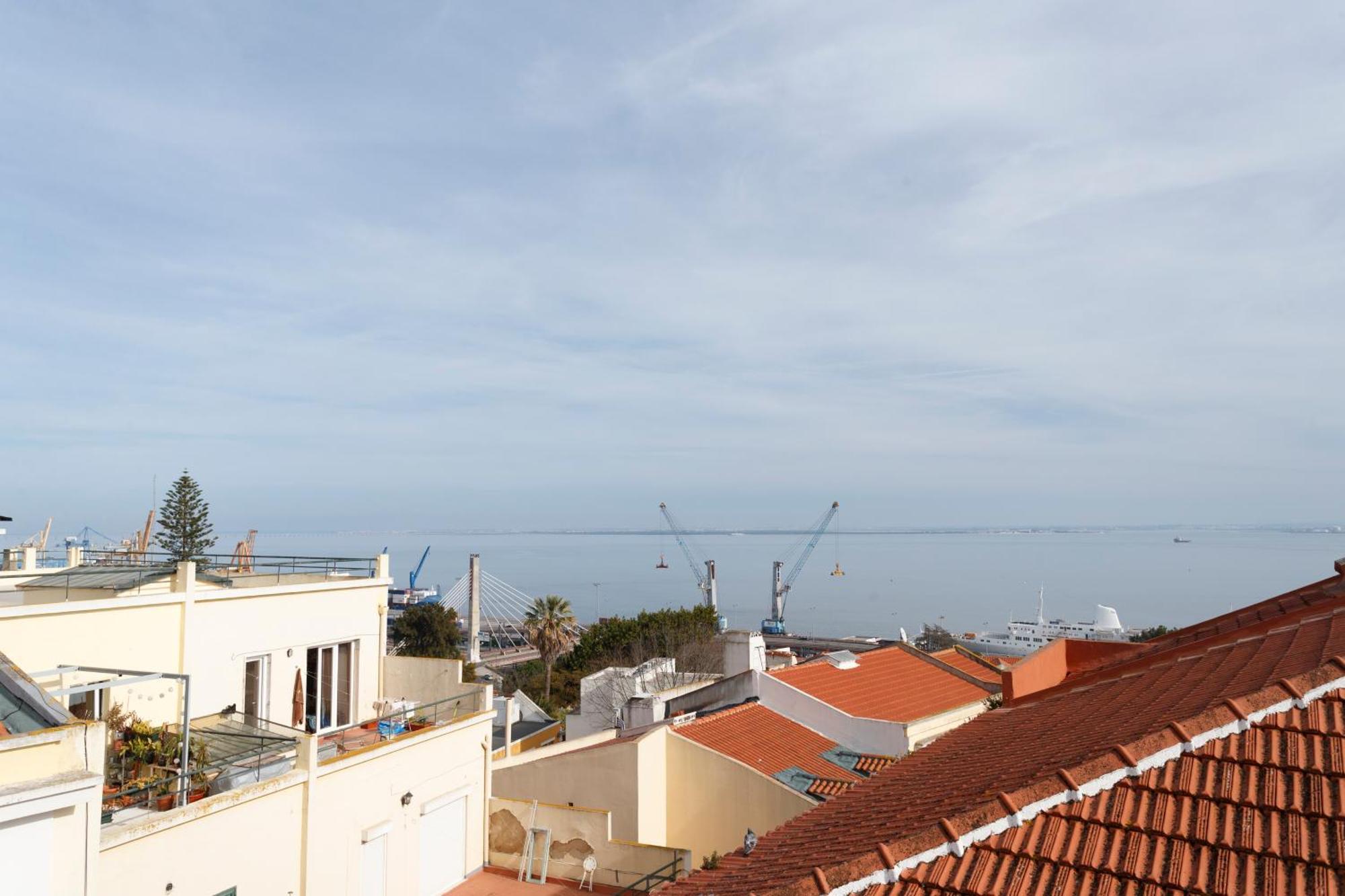 Barbadinhos Apartments In Lisbon Historic Neighborhood Bagian luar foto